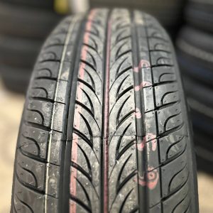 لاستیک رازی سایز 185/65/15 طرح گل RG-550 ساخت 2025