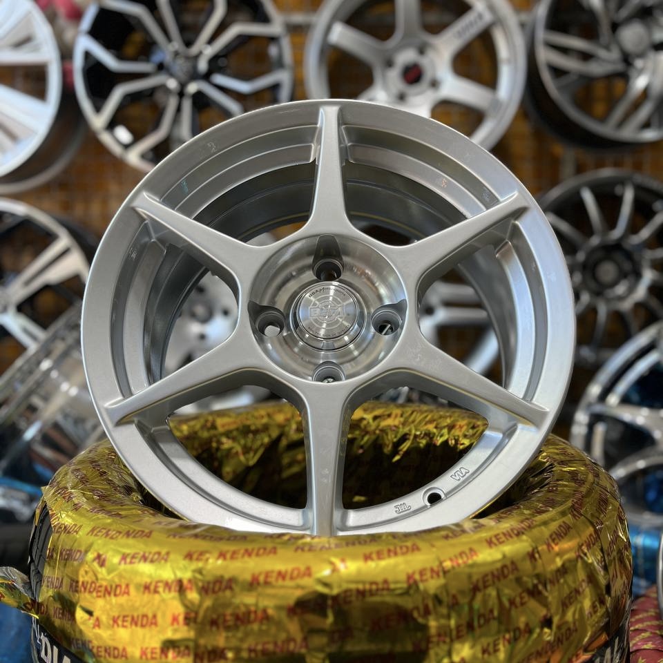 رینگ Enkei انکی طرح evo 8 سایز 15/108 نقرهای