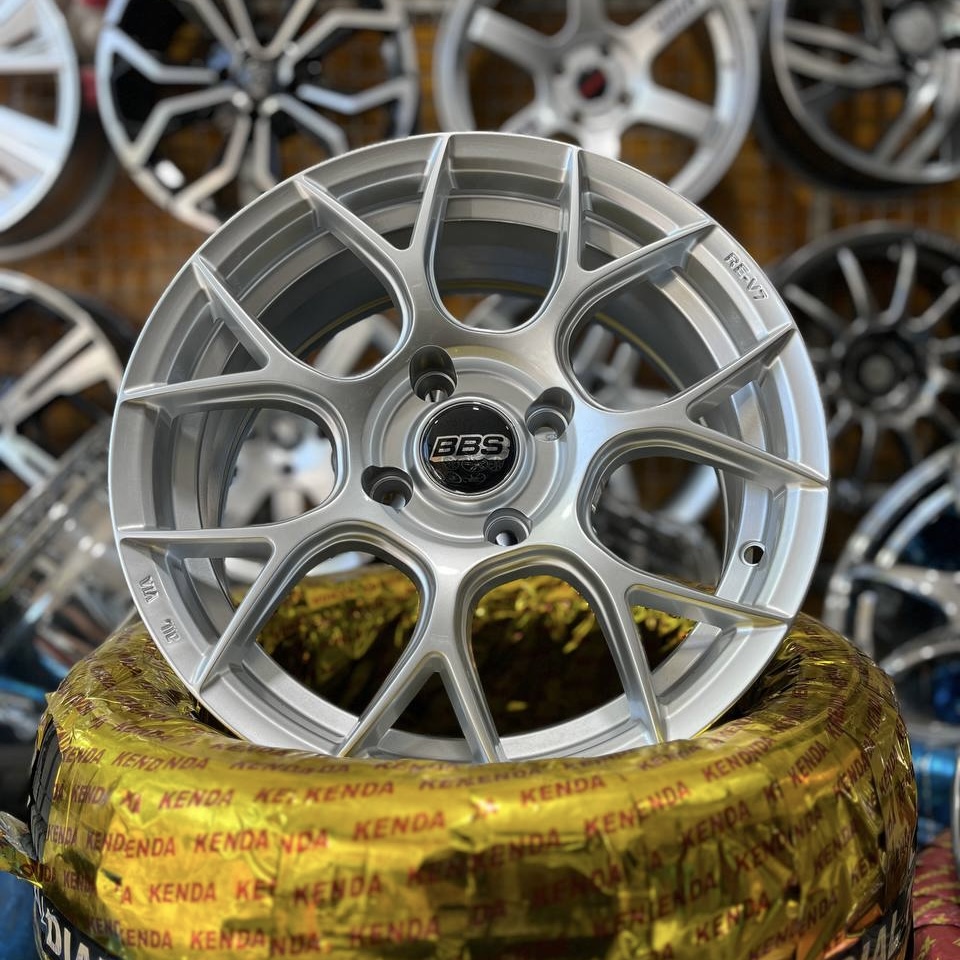 رینگ BBS بی بی اس 2025 سایز 15/108 نقرهای