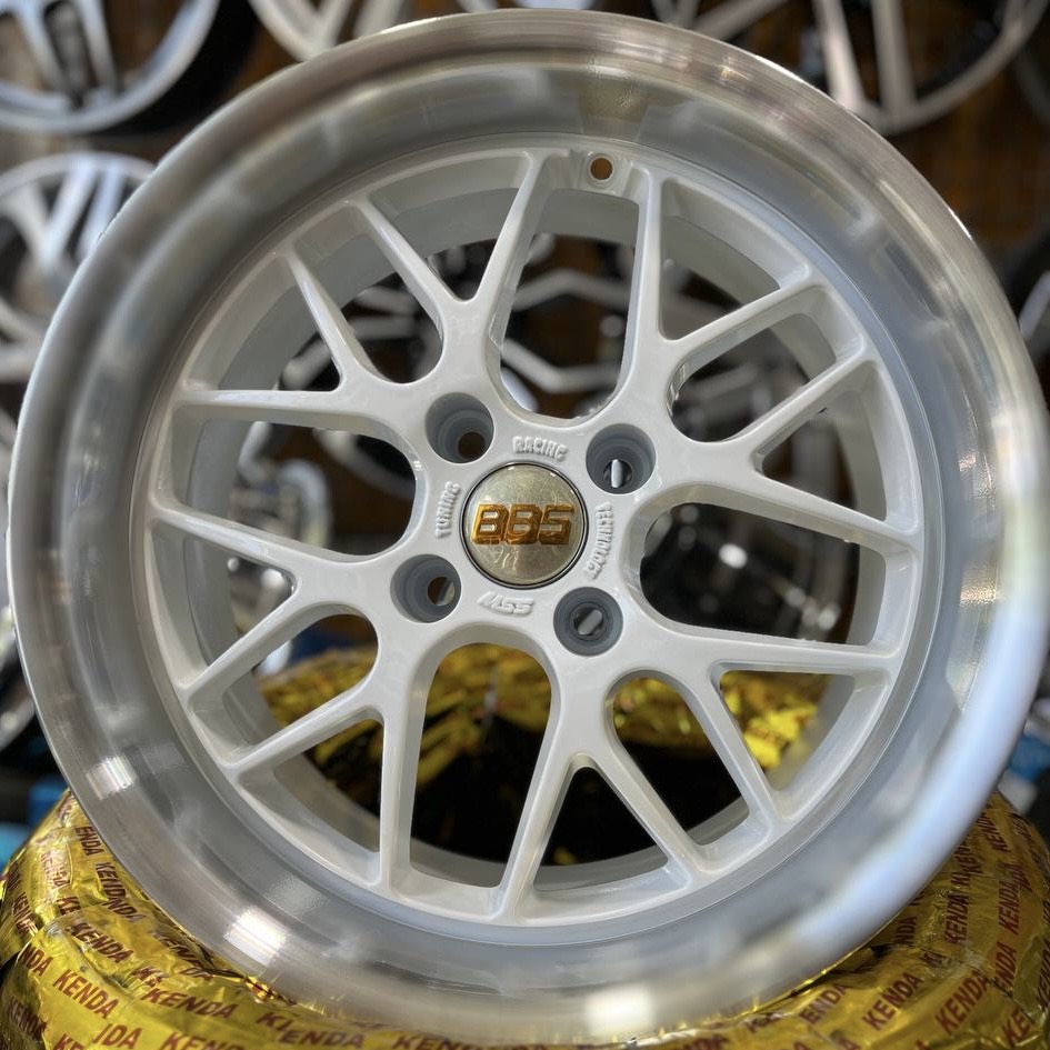 رینگ BBS طرح بی بی اس سایز 16/108 سفید لبه تراش