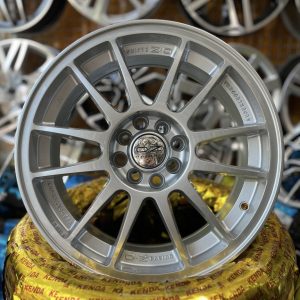 رینگ OZ Racing اوزد سوپر لگرا سایز 100-16/108 نقره‌ای
