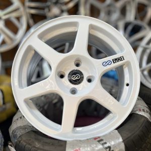 رینگ Enkei انکی evo 8 سایز 16 سفید براق