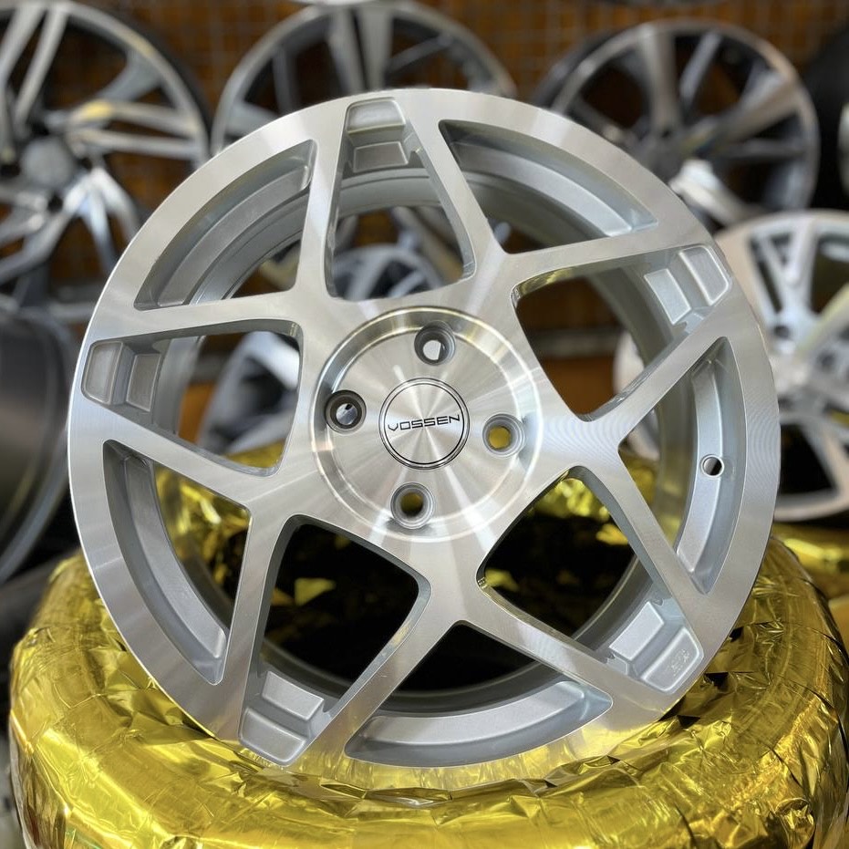 رینگ Vossen ووسن طرح ستاره سایز 16 نقرهای