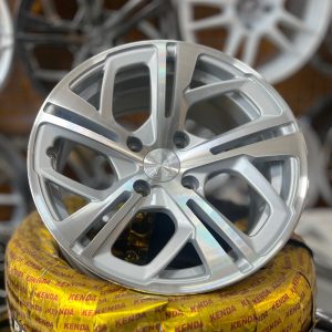 رینگ Carbon کربن سایز 15 جا پیچ ۱۰۸ تراش نقره‌ای